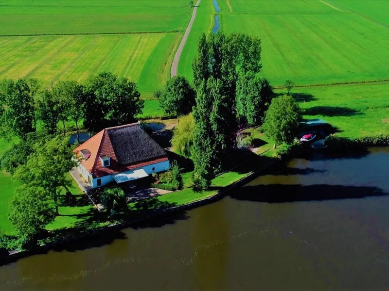 Vrijzicht en het omliggende land vanuit de lucht