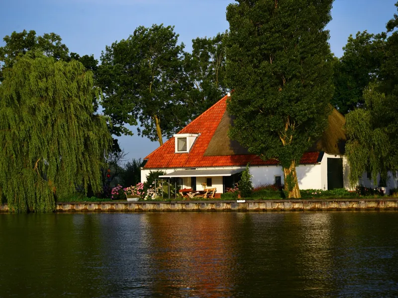 Vrijzicht gezien vanaf het water