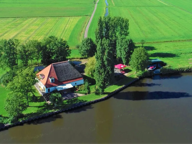 Vrijzicht en het omliggende land vanuit de lucht