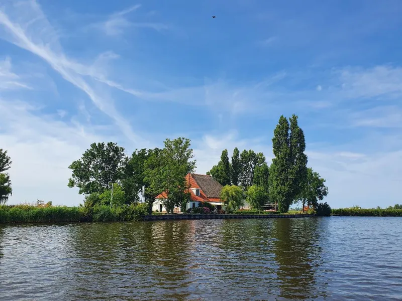 Vrijzicht gezien vanaf het water