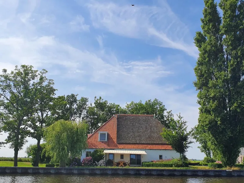 Vrijzicht gezien vanaf het water