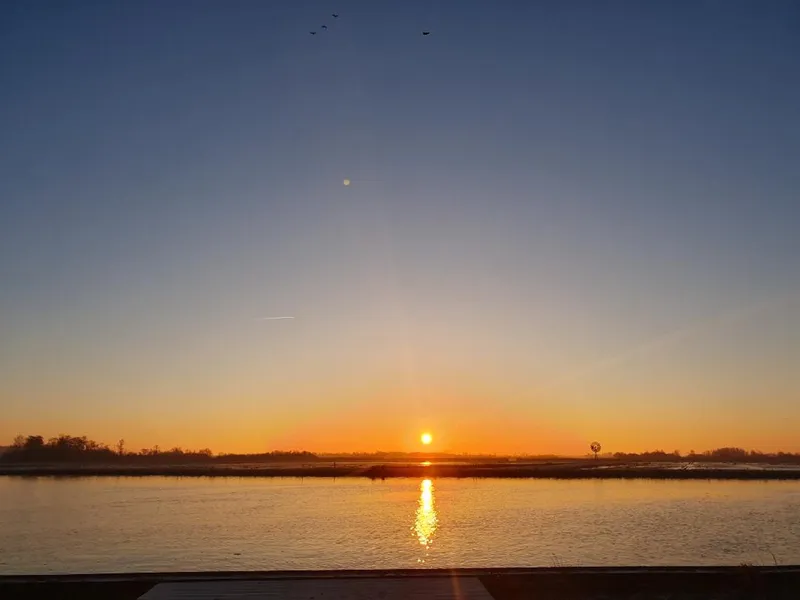 De zon boven het water bij Vrijzicht